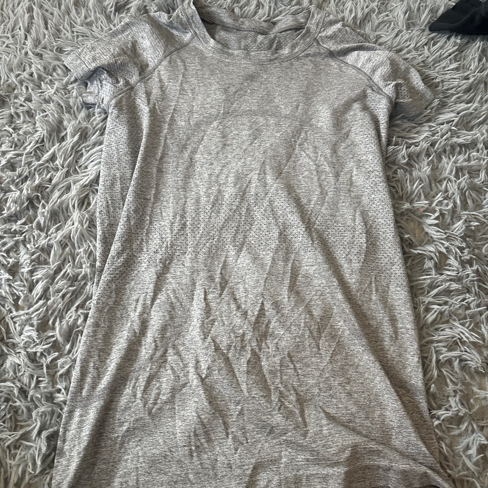 Lululemon swiftly tech top
